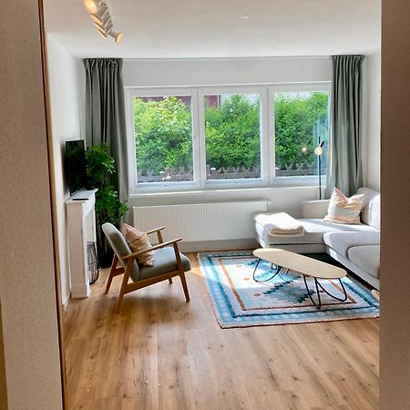 Townhouse Am Kurpark - Top Bewertet Von Familien! Ruhig, Zentral - Mit Terrasse, Parkplatz, Wallbox, Grill, Und Inklusive Waeschepaket برونلاغ المظهر الخارجي الصورة